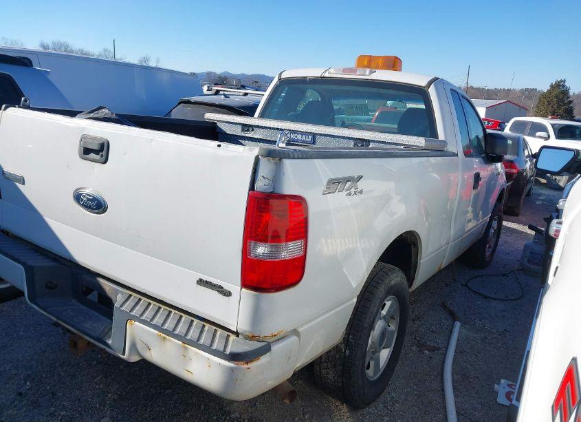 Photo 4 of 2004 Ford F-150 STX/XL/XLT (VIN 1FTRF14W34NB97040)