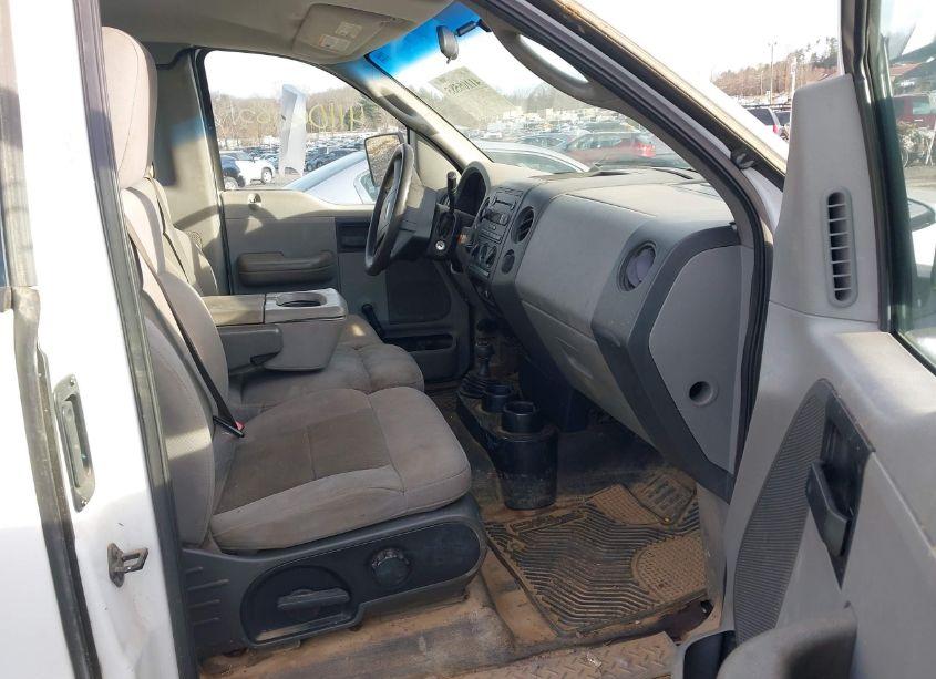 Photo 5 of 2004 Ford F-150 STX/XL/XLT (VIN 1FTRF14W34NB97040)