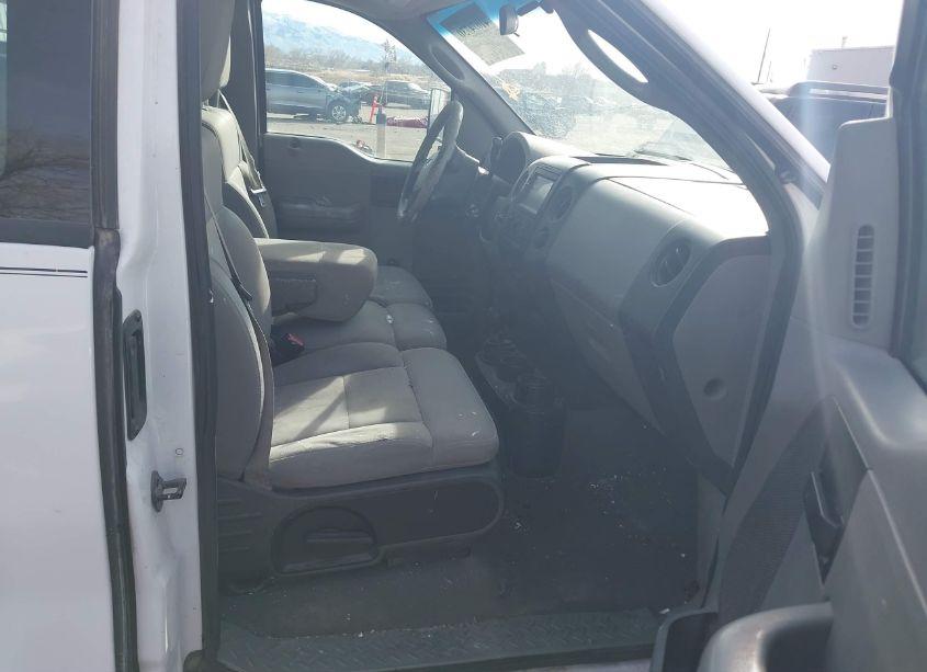 Photo 5 of 2006 Ford F-150 STX/XL/XLT (VIN 1FTRF14W56NA61754)