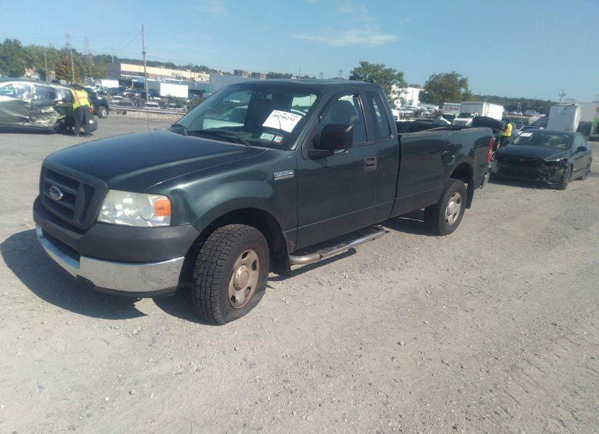 Photo 2 of 2005 Ford F-150 STX/XL/XLT (VIN 1FTRF14W65NB72554)