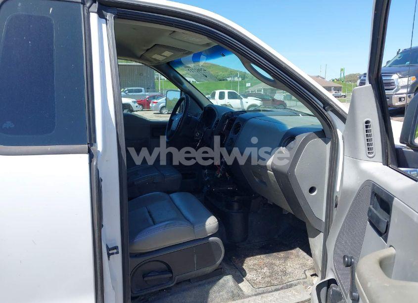 Photo 5 of 2006 Ford F-150 STX/XL/XLT (VIN 1FTRF14W66NB74676)