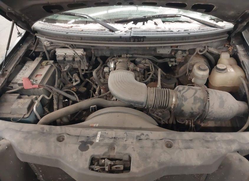 Photo 10 of 2005 Ford F-150 STX/XL/XLT (VIN 1FTRF14W85NA39472)