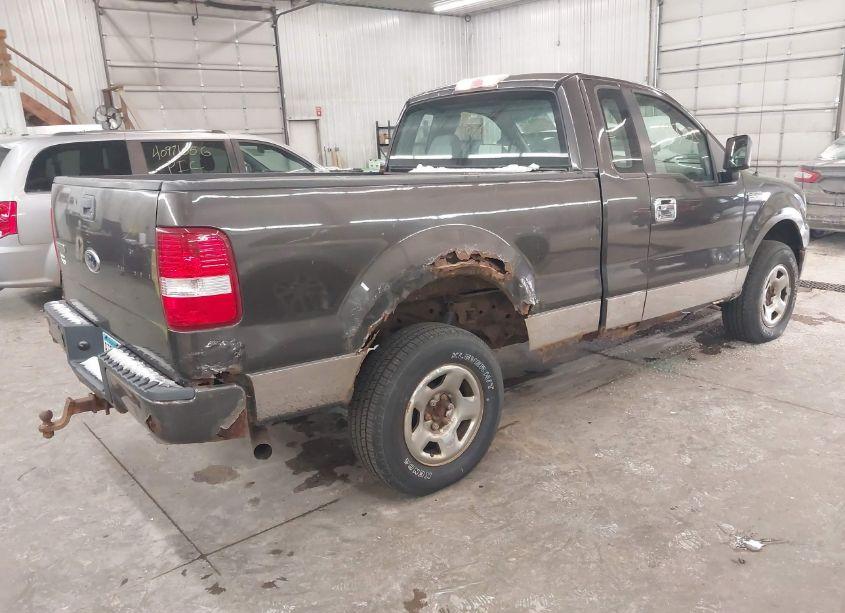 Photo 4 of 2005 Ford F-150 STX/XL/XLT (VIN 1FTRF14W85NA39472)