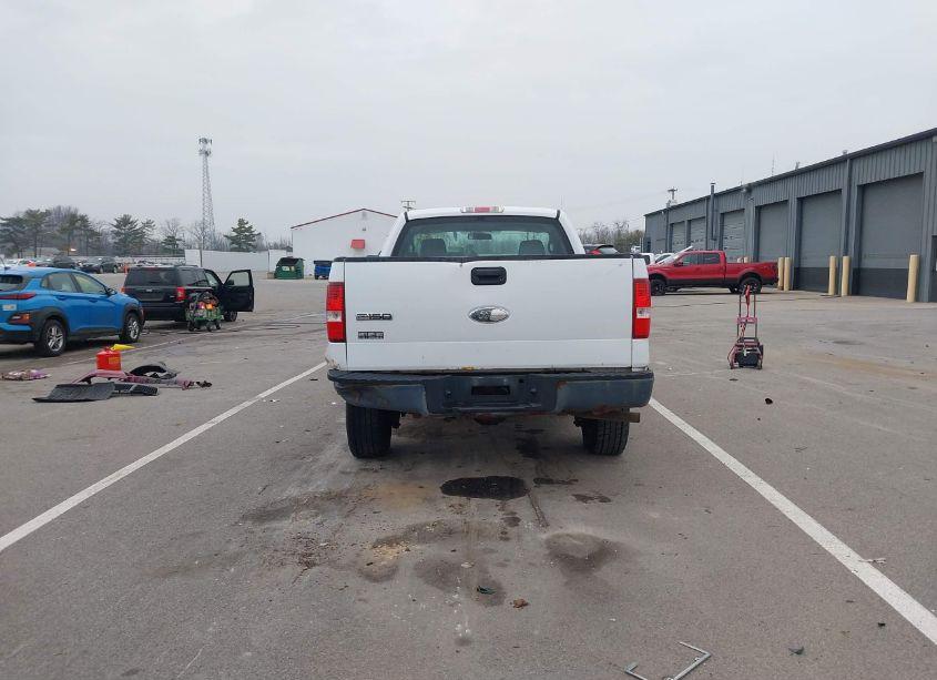 Photo 16 of 2007 Ford F-150 STX/XL/XLT (VIN 1FTRF14W87NA83829)