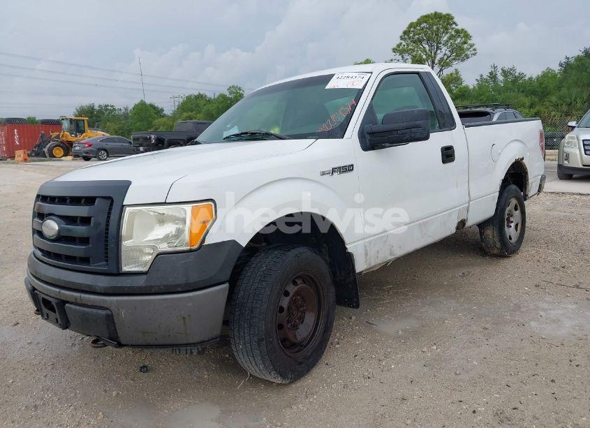 Photo 2 of 2009 Ford F-150 STX/XL/XLT (VIN 1FTRF14W89KC08249)