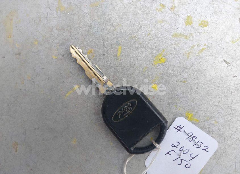 Photo 11 of 2004 Ford F-150 STX/XL/XLT (VIN 1FTRF14W94NA16278)