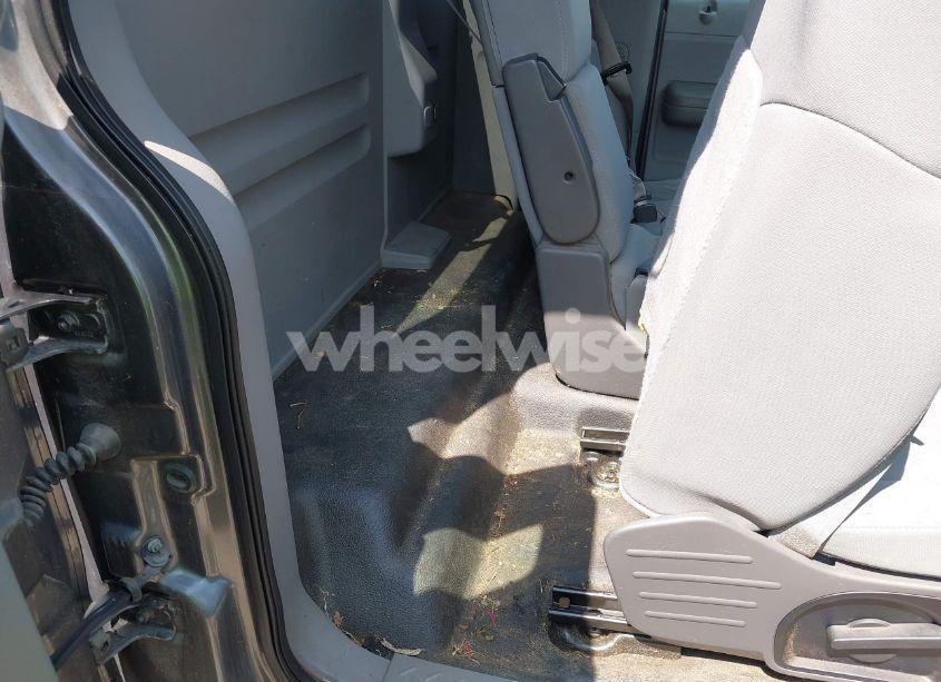 Photo 8 of 2005 Ford F-150 STX/XL/XLT (VIN 1FTRF14W95NA43854)