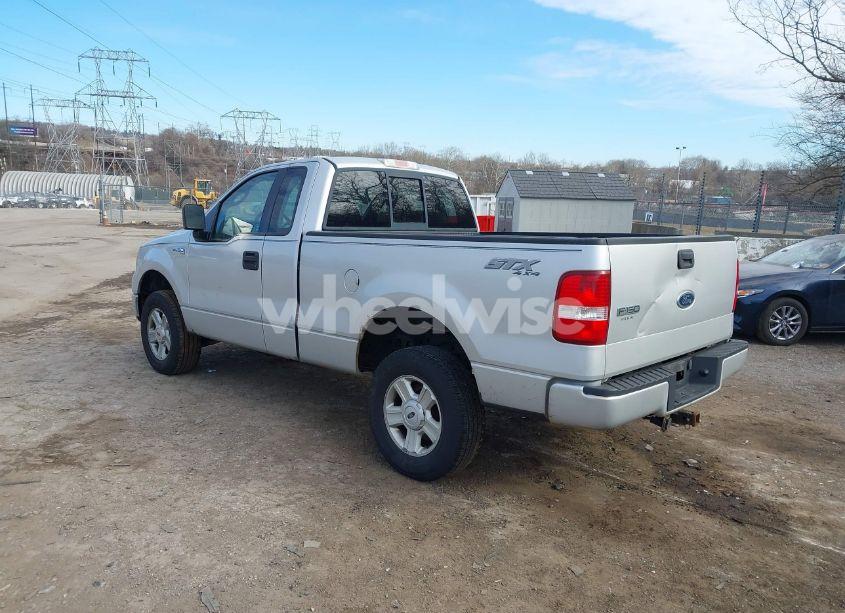 Photo 3 of 2005 Ford F-150 STX/XL/XLT (VIN 1FTRF14W95NA79480)