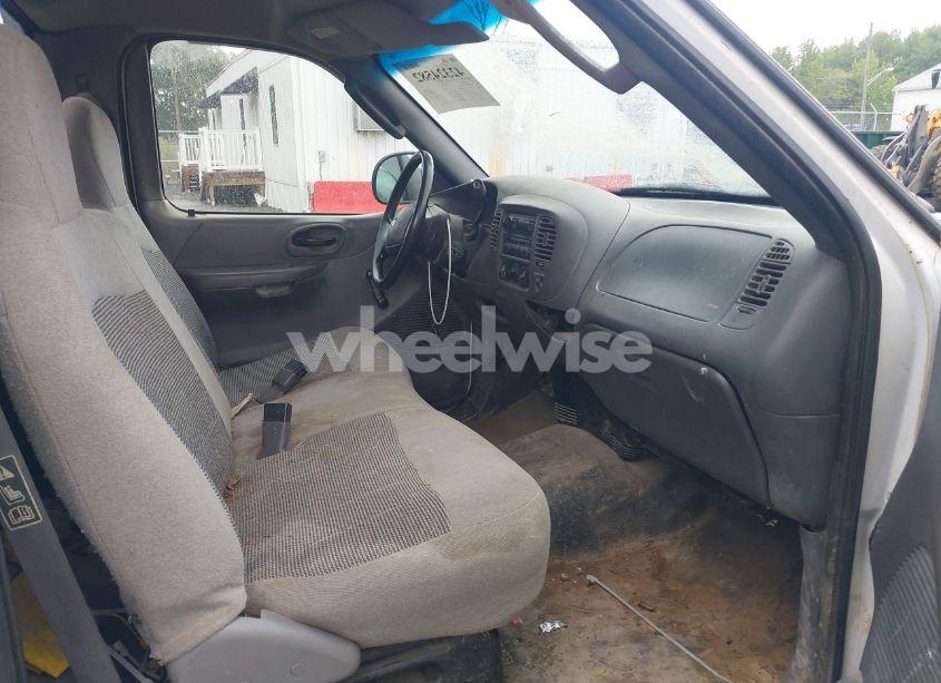 Photo 5 of 2003 Ford F-150 XL/XLT (VIN 1FTRF17203NA84217)