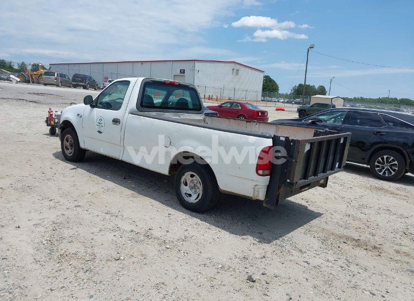 Photo 3 of 2003 Ford F-150 XL/XLT (VIN 1FTRF17213NA39397)