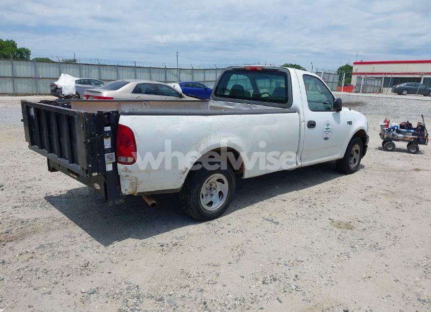 Photo 4 of 2003 Ford F-150 XL/XLT (VIN 1FTRF17213NA39397)