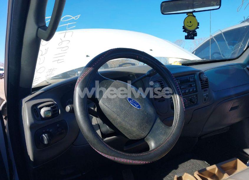 Photo 5 of 2003 Ford F-150 XL/XLT (VIN 1FTRF17213NB55974)