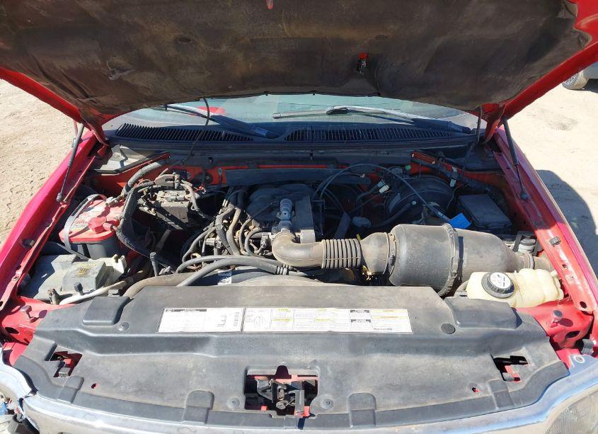 Photo 10 of 2002 Ford F-150 XL/XLT (VIN 1FTRF17222NC04114)