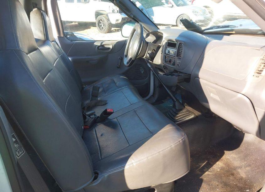 Photo 5 of 2003 Ford F-150 XL/XLT (VIN 1FTRF17223NB04855)