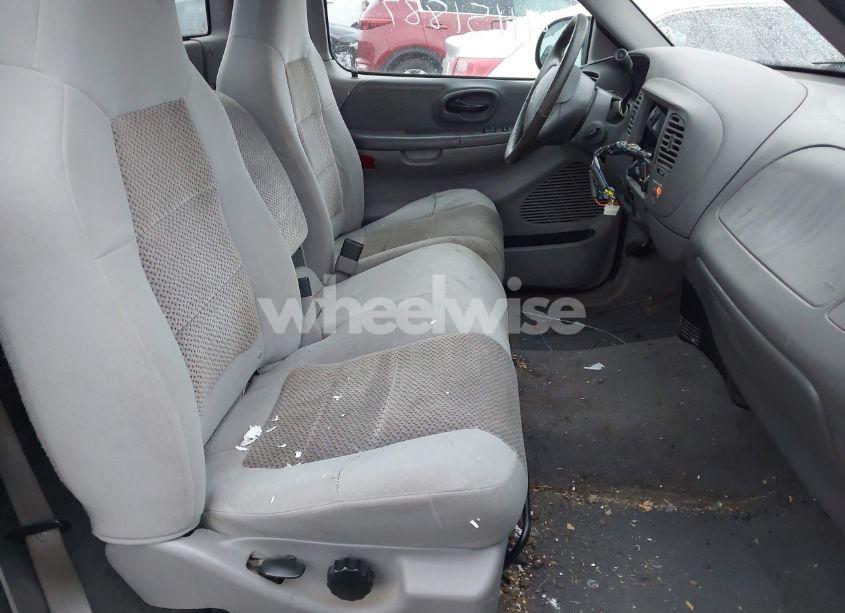 Photo 5 of 2003 Ford F-150 XL/XLT (VIN 1FTRF17223NB56888)