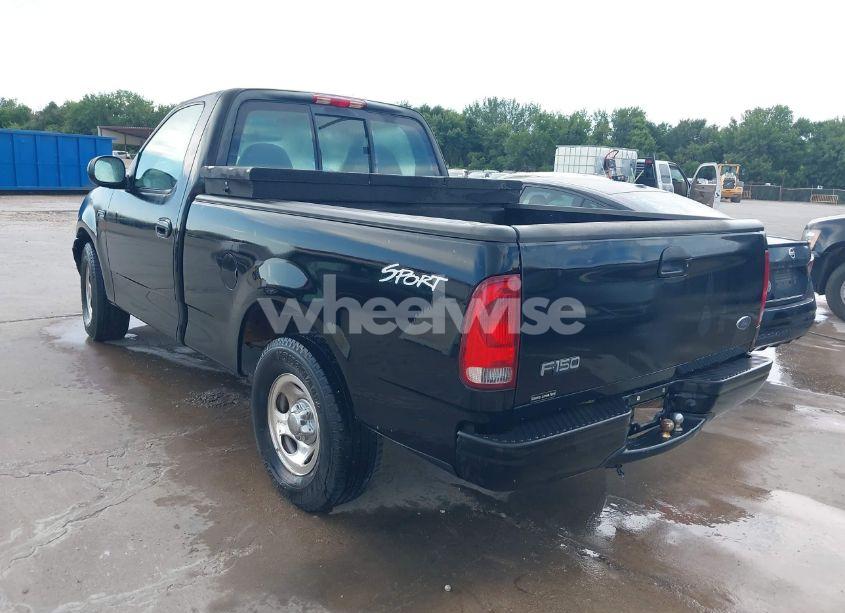 Photo 3 of 2003 Ford F-150 XL/XLT (VIN 1FTRF17233NB49481)