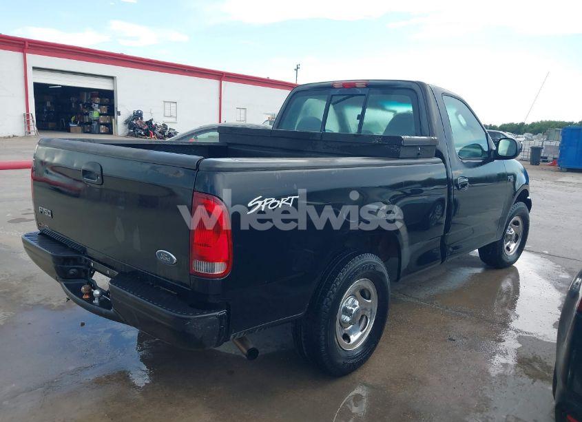 Photo 4 of 2003 Ford F-150 XL/XLT (VIN 1FTRF17233NB49481)