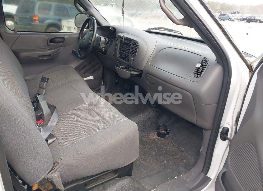 Photo 5 of 2002 Ford F-150 XL/XLT (VIN 1FTRF17252NA66455)