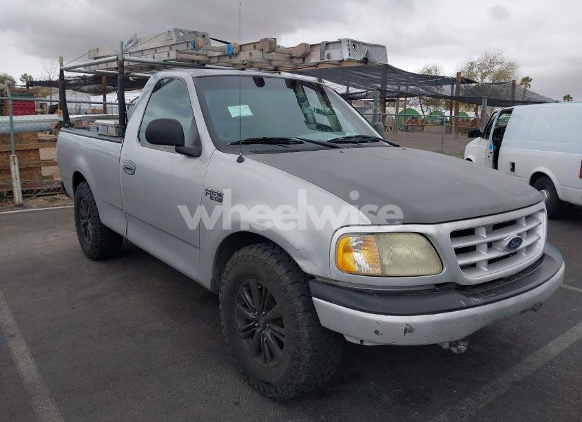 Photo 11 of 2003 Ford F-150 XL/XLT (VIN 1FTRF17273NB08996)