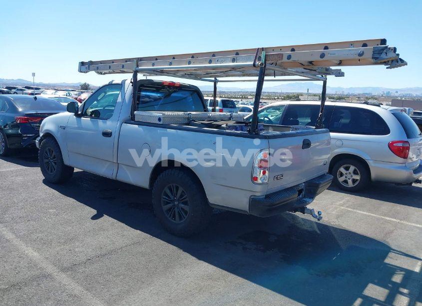 Photo 3 of 2003 Ford F-150 XL/XLT (VIN 1FTRF17273NB08996)