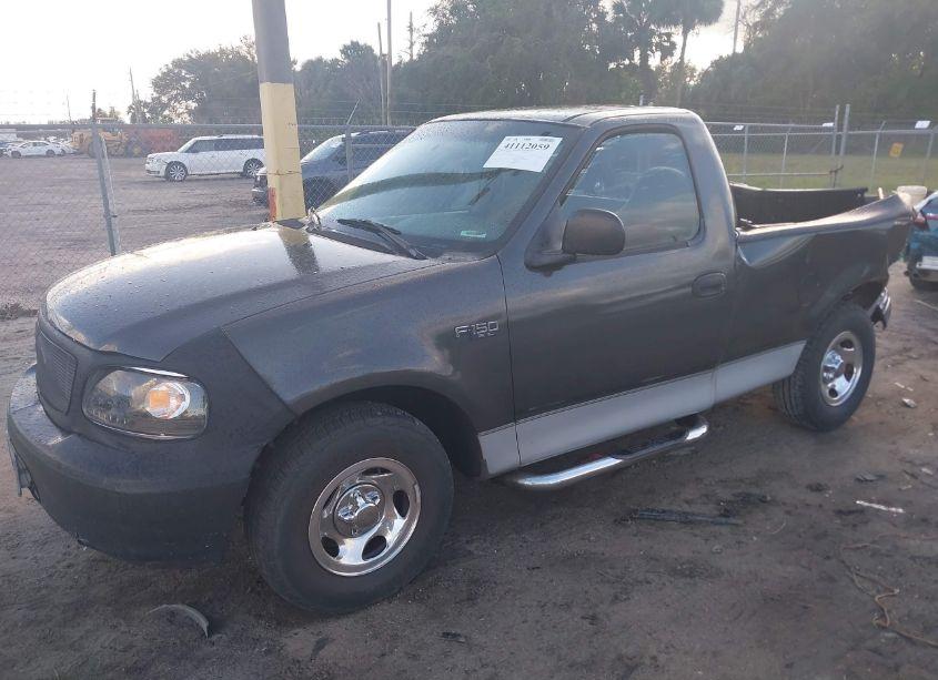 Photo 2 of 2003 Ford F-150 XL/XLT (VIN 1FTRF17283NB20462)