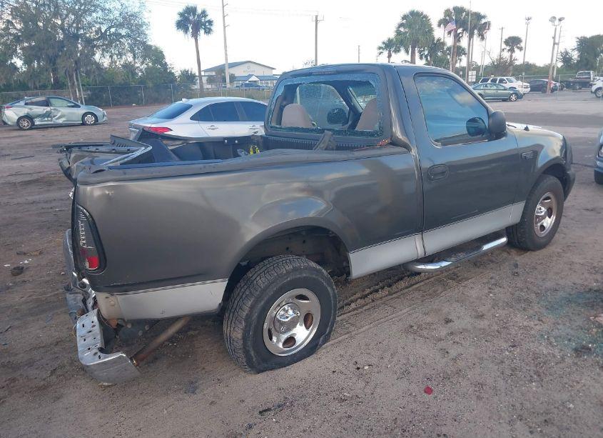 Photo 4 of 2003 Ford F-150 XL/XLT (VIN 1FTRF17283NB20462)