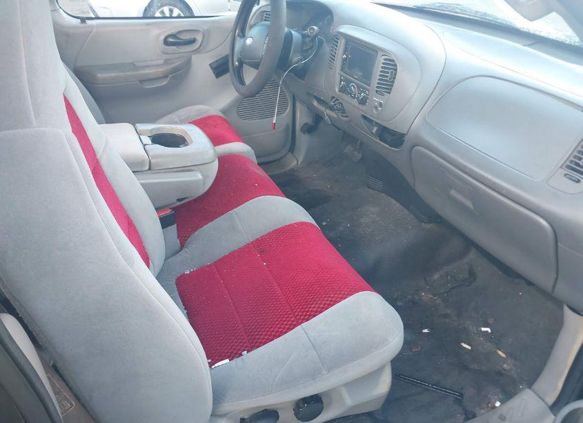 Photo 5 of 2003 Ford F-150 XL/XLT (VIN 1FTRF17283NB20462)