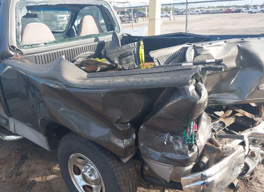 Photo 6 of 2003 Ford F-150 XL/XLT (VIN 1FTRF17283NB20462)