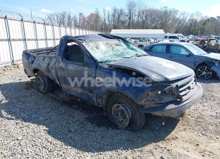 2002 Ford F-150 XL/XLT (VIN 1FTRF17292NB99722) main photo