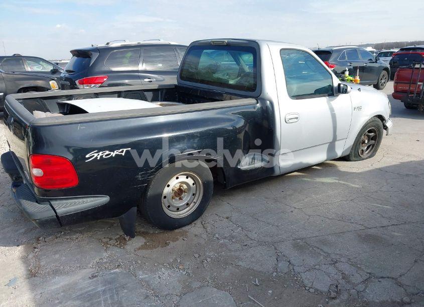Photo 4 of 2003 Ford F-150 XL/XLT (VIN 1FTRF17293NA70669)