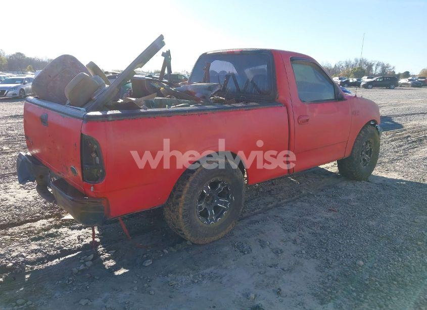 Photo 4 of 2002 Ford F-150 XL/XLT (VIN 1FTRF172X2KA04955)