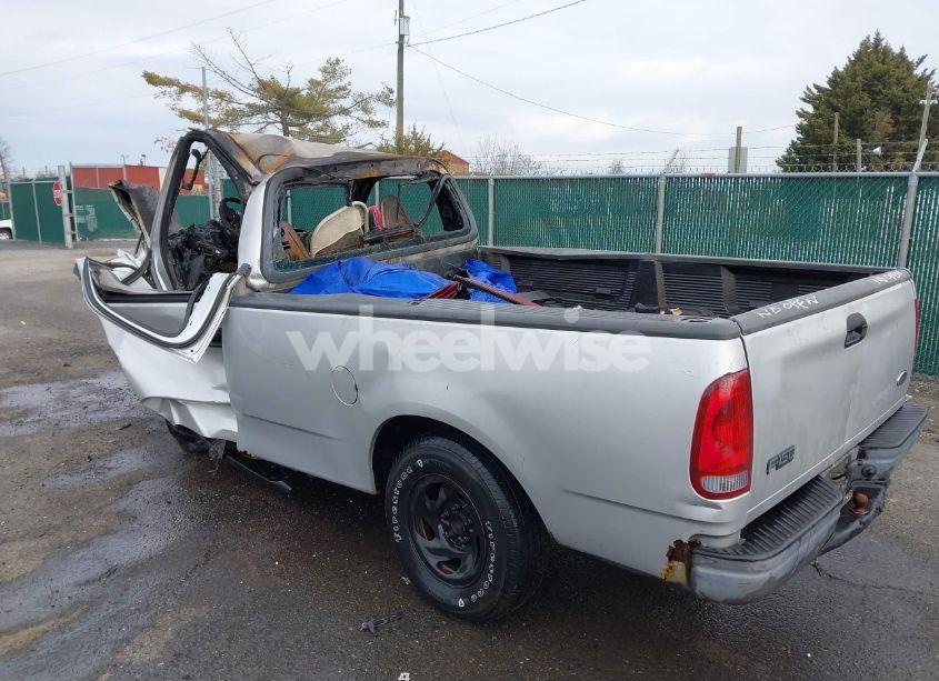 Photo 3 of 2002 Ford F-150 XL/XLT (VIN 1FTRF172X2NB34541)