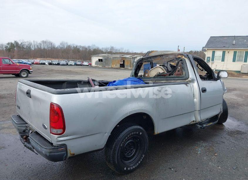 Photo 4 of 2002 Ford F-150 XL/XLT (VIN 1FTRF172X2NB34541)