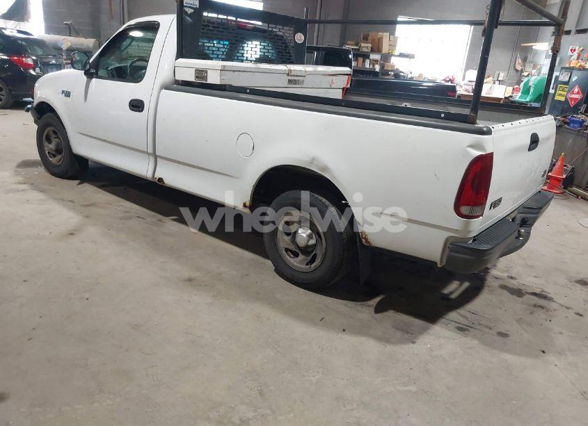 Photo 3 of 2003 Ford F-150 XL/XLT (VIN 1FTRF172X3NB93252)