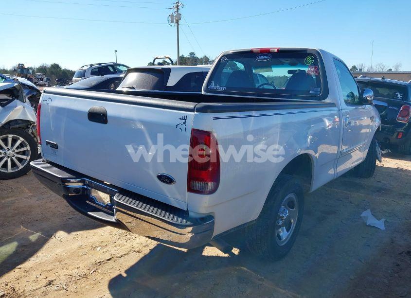 Photo 4 of 2001 Ford F-150 XL/XLT (VIN 1FTRF17L61NB04122)