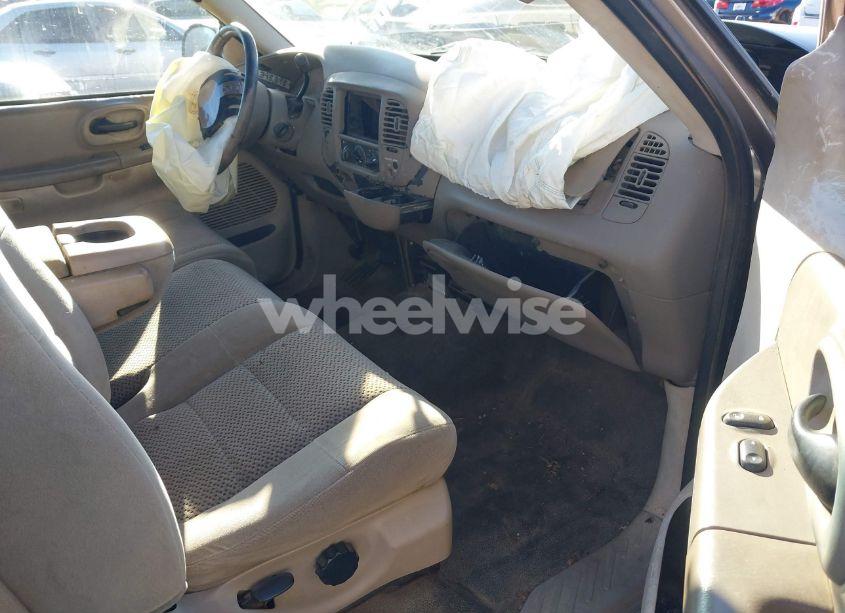 Photo 5 of 2002 Ford F-150 XL/XLT (VIN 1FTRF17W02NB01695)