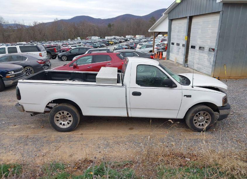 Photo 14 of 2002 Ford F-150 XL/XLT (VIN 1FTRF17W02NB39203)