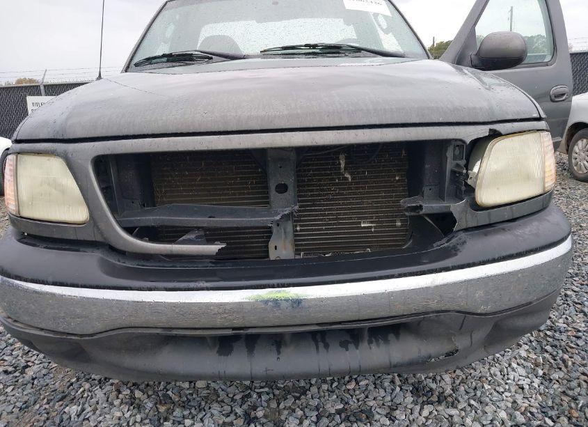 Photo 6 of 2002 Ford F-150 XL/XLT (VIN 1FTRF17W22NB41941)