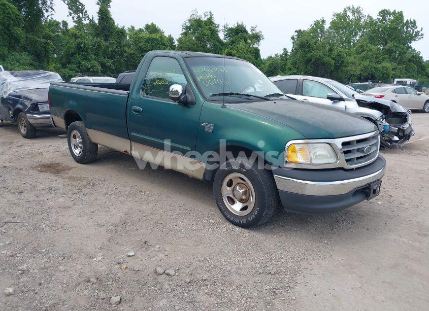 2000 Ford F-150 WORK SERIES/XL/XLT (VIN 1FTRF17W4YNB25801) main photo