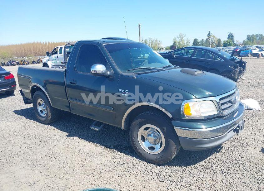 2002 Ford F-150 XL/XLT (VIN 1FTRF17W52KE24870) main photo