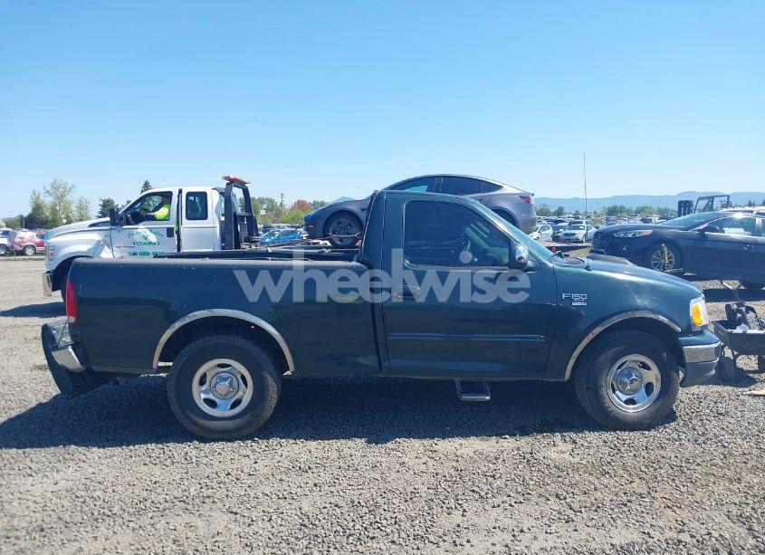 Photo 13 of 2002 Ford F-150 XL/XLT (VIN 1FTRF17W52KE24870)