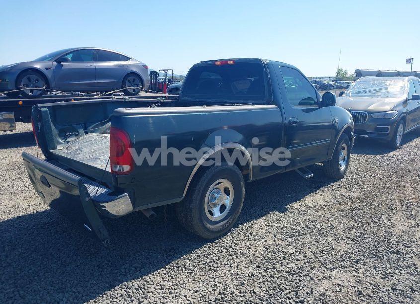 Photo 4 of 2002 Ford F-150 XL/XLT (VIN 1FTRF17W52KE24870)