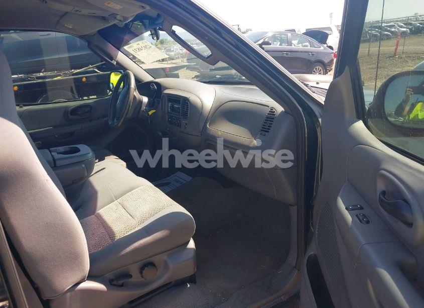 Photo 5 of 2002 Ford F-150 XL/XLT (VIN 1FTRF17W52KE24870)