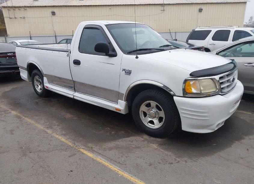 1999 Ford F-150 LARIAT/WORK SERIES/XL/XLT (VIN 1FTRF17W5XKB46964) main photo