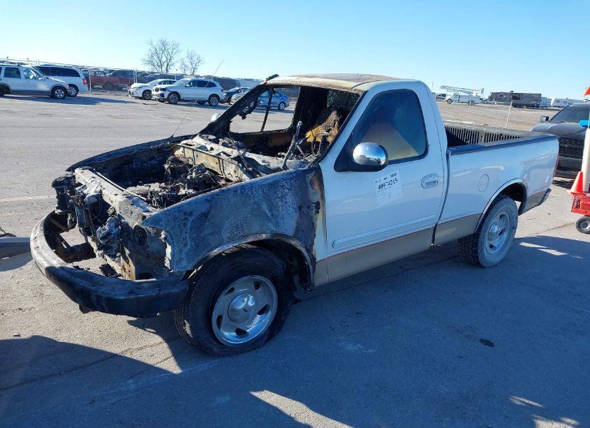 Photo 2 of 1999 Ford F-150 LARIAT/WORK SERIES/XL/XLT (VIN 1FTRF17W5XNB66582)