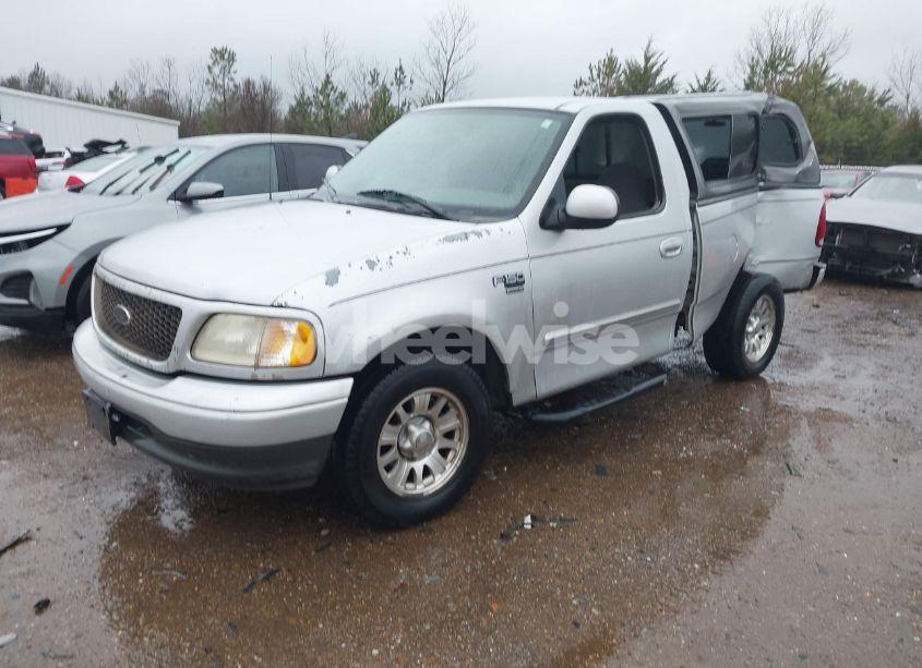 Photo 2 of 2003 Ford F-150 XL/XLT (VIN 1FTRF17W73NA72178)