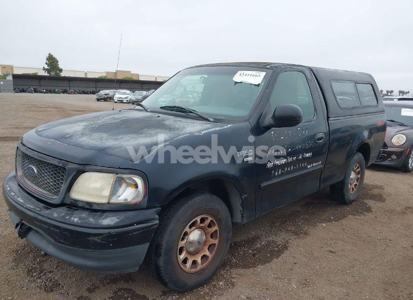 Photo 2 of 2000 Ford F-150 WORK SERIES/XL/XLT (VIN 1FTRF17W7YKA49783)