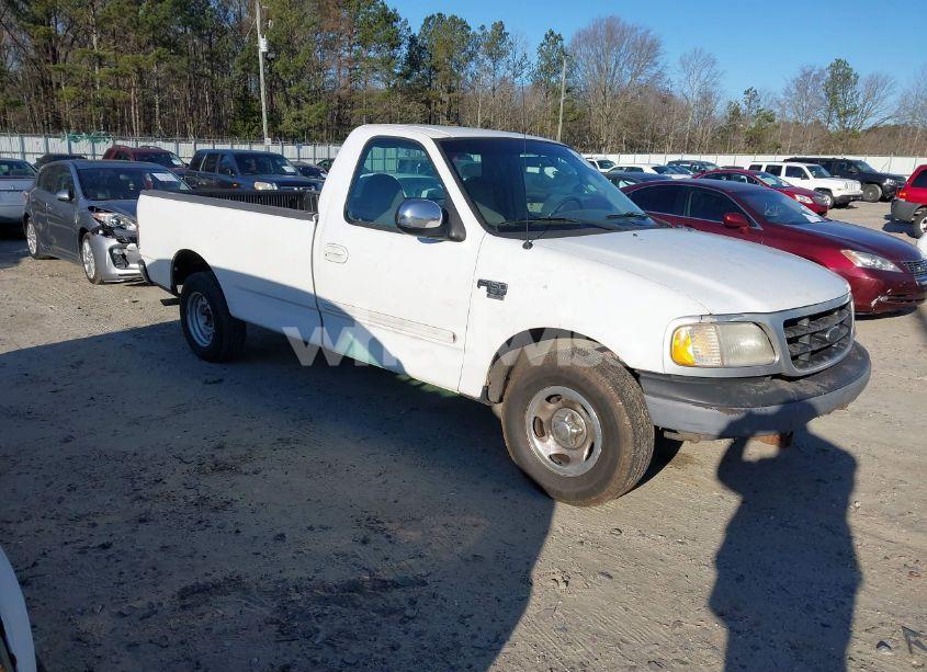 2001 Ford F-150 XL/XLT (VIN 1FTRF17W81NA20197) main photo