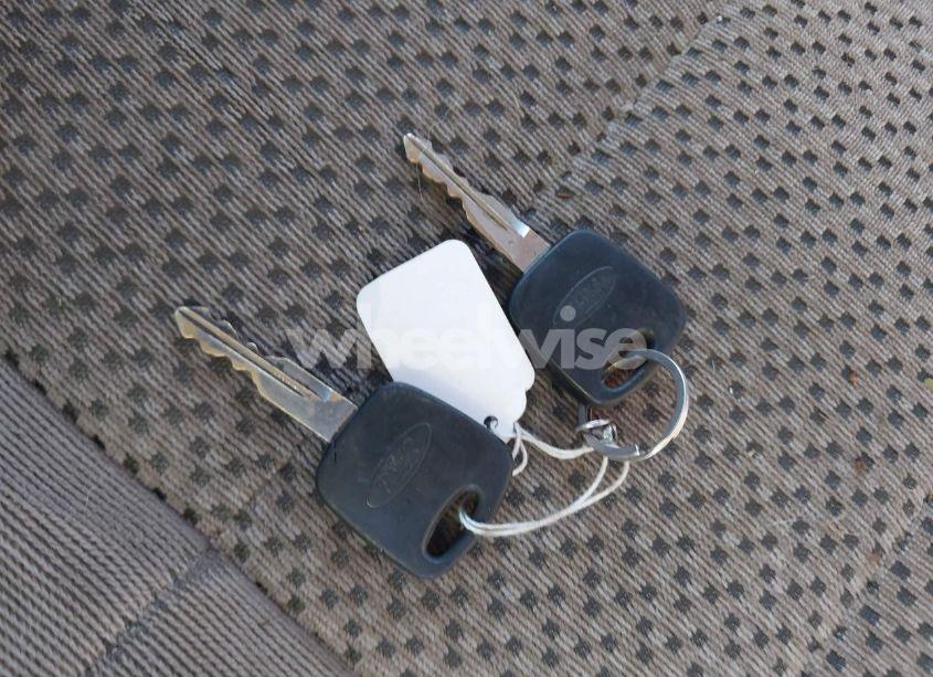 Photo 11 of 2001 Ford F-150 XL/XLT (VIN 1FTRF17W81NB30795)