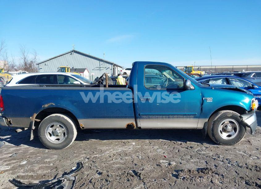 Photo 13 of 2001 Ford F-150 XL/XLT (VIN 1FTRF17W81NB30795)